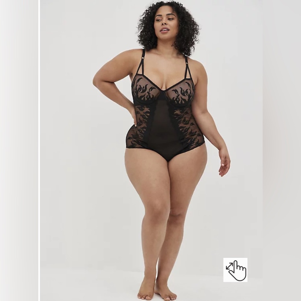 TORRID UNLINED UNDERWIRE BODYSUIT - EMBROIDERED FLAMES BLACK SIZE 3